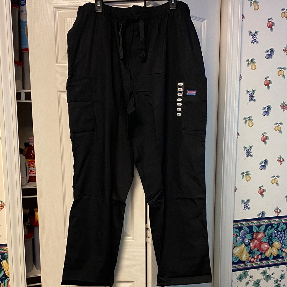 Cherokee Black Cargo Men's Pants-Scrubs